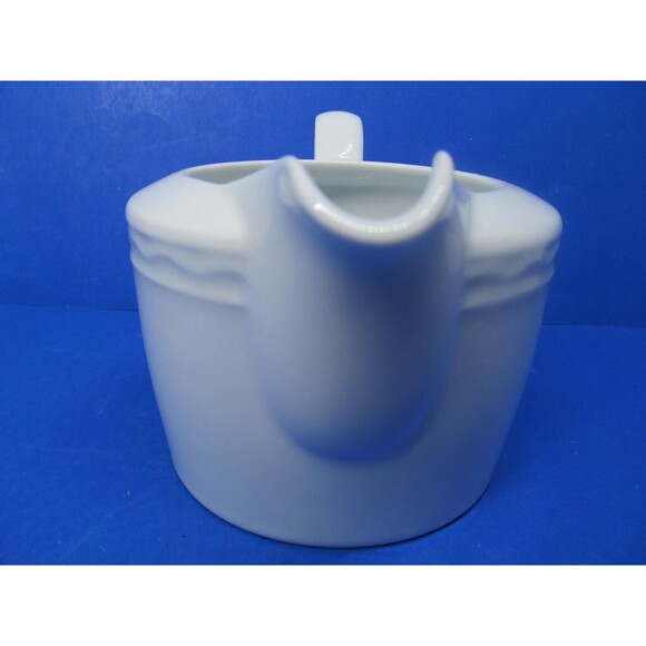 Crate And Barrel Palazzo Spal Porcelain Portugal White Gravy Boat - Picture 5 of 10